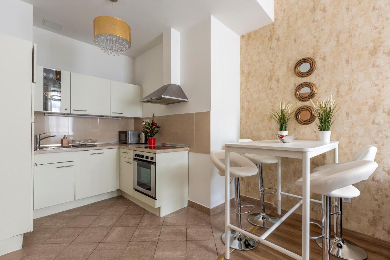 Explore Budapest From A Luxurious Cozy Apartment Екстериор снимка