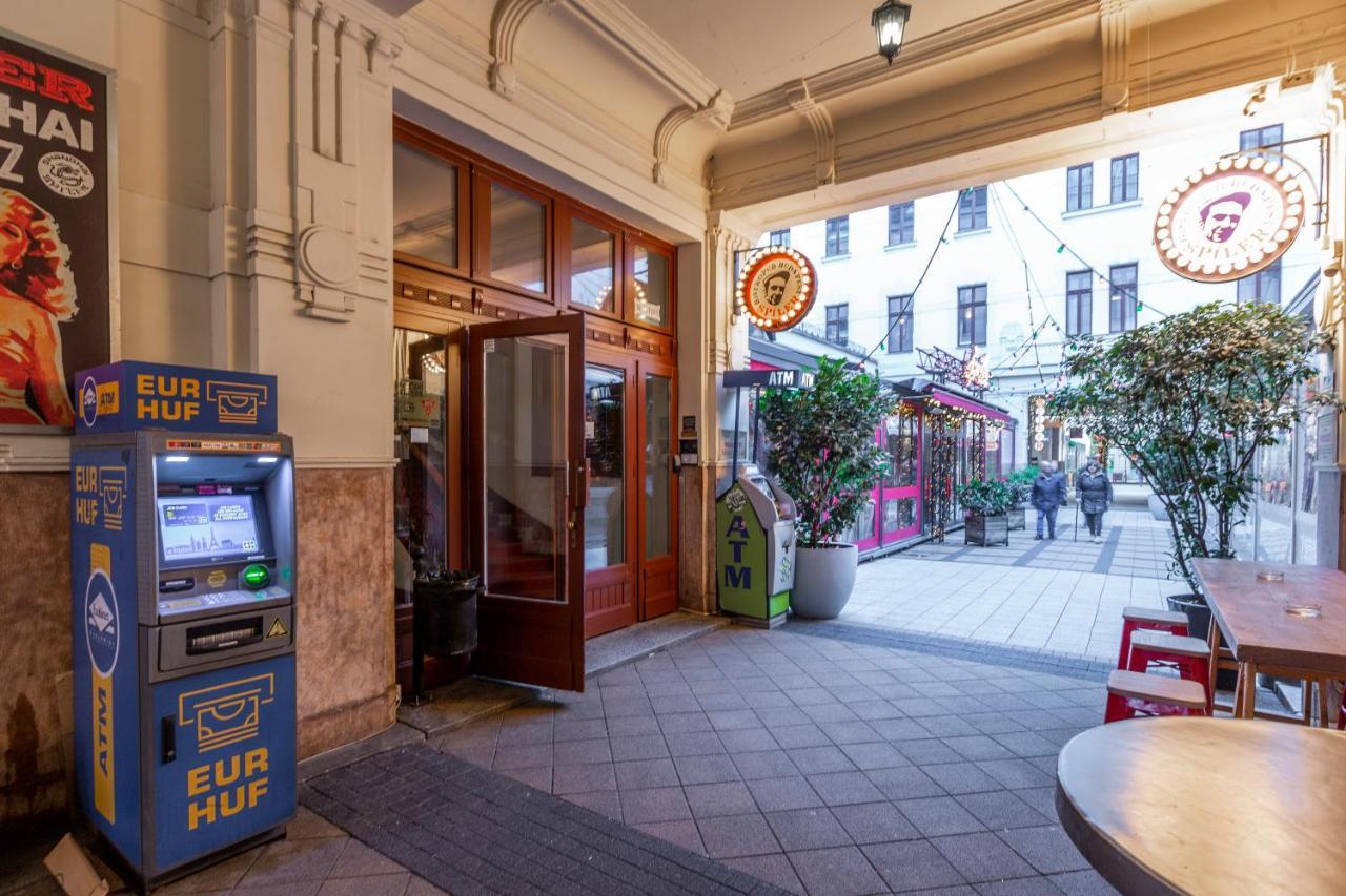 Explore Budapest From A Luxurious Cozy Apartment Екстериор снимка